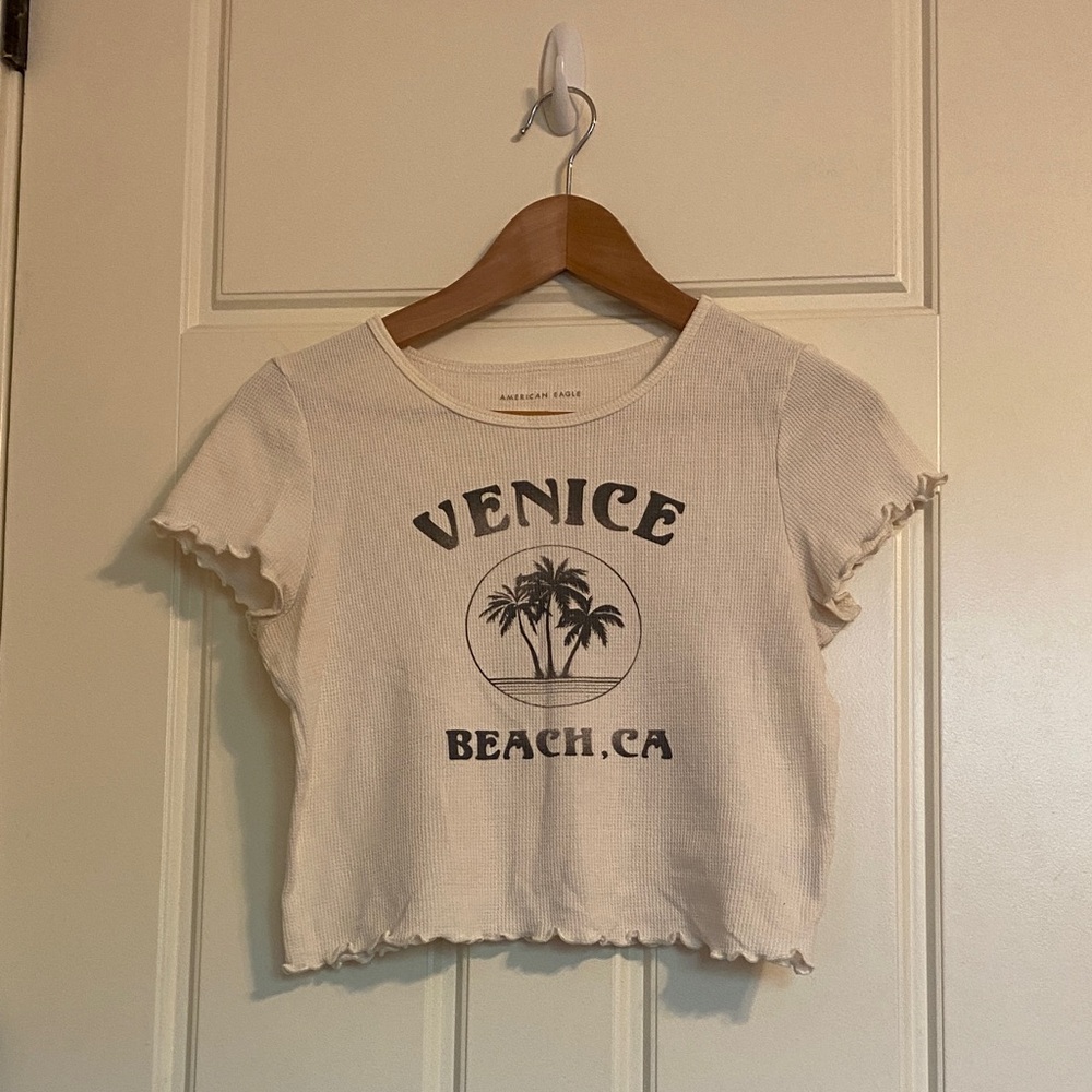 American Eagle Outfitters Ivory Graphic Venice Beach Crop Top